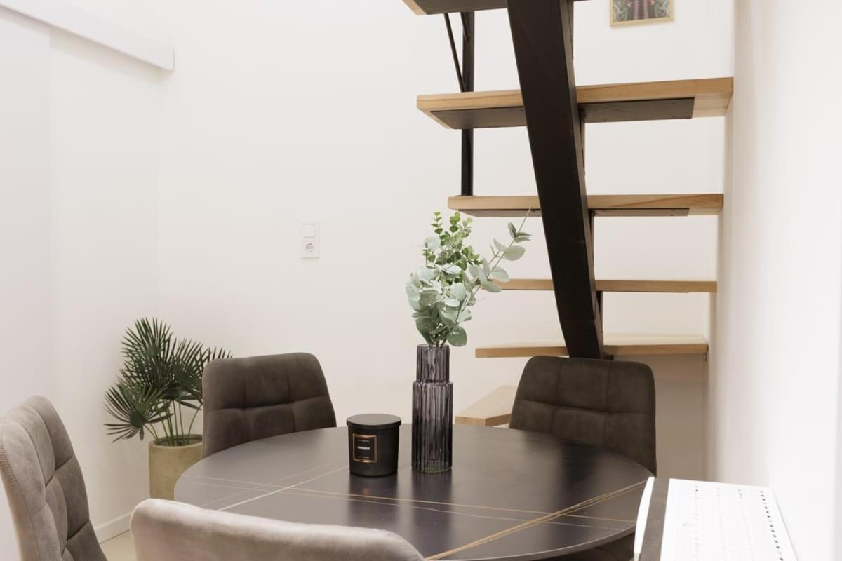 Ferienwohnung The Urban Chill Spot Harsfa Street Budapest Exterior foto